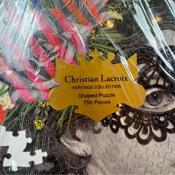 Christian Lacroix 750 piece shaped puzzle Mam’zelle Scarlett • New/sealed - Picture 2 of 4
